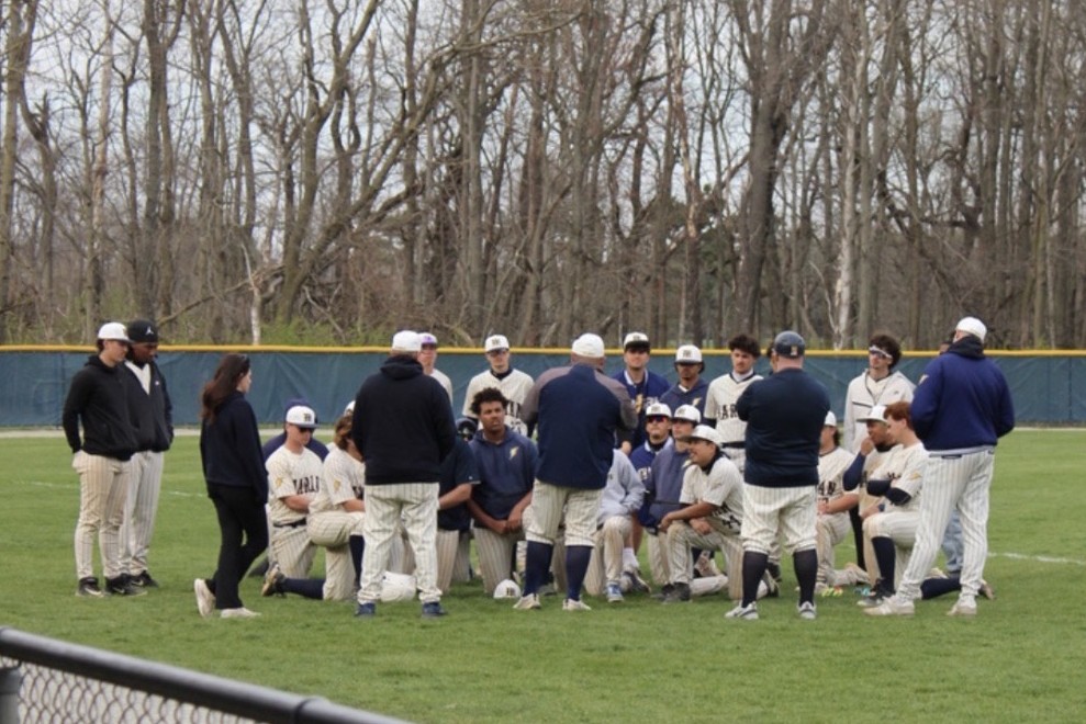 Bruin Bats Get Best of Chargers